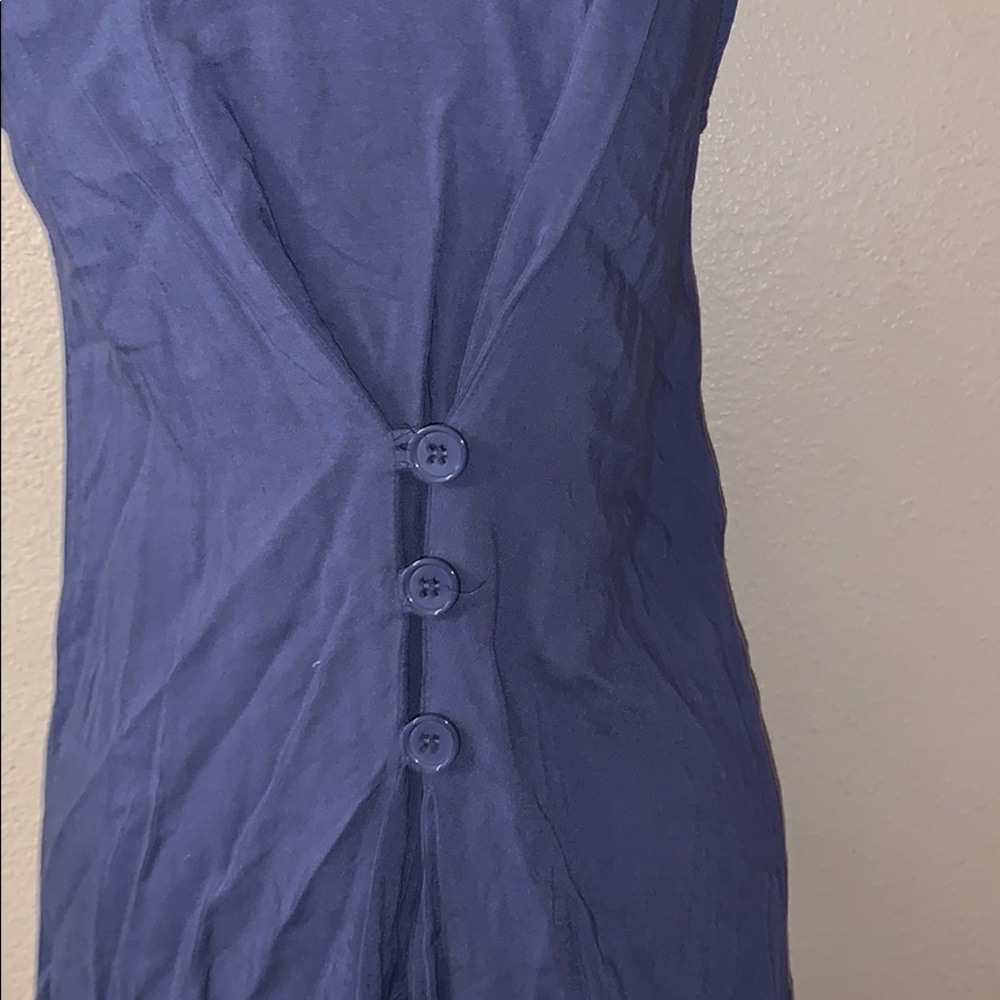 Button down - Picture 3 of 3
